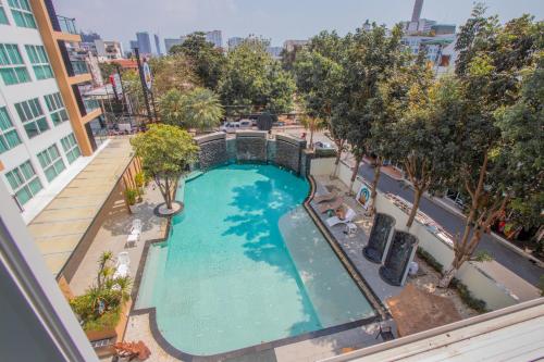 dwija hotel and suite
