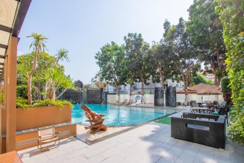 dwija hotel and suite