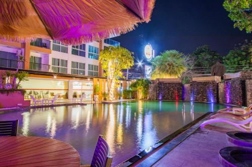 dwija hotel and suite