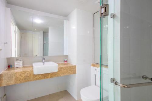 dwija hotel and suite