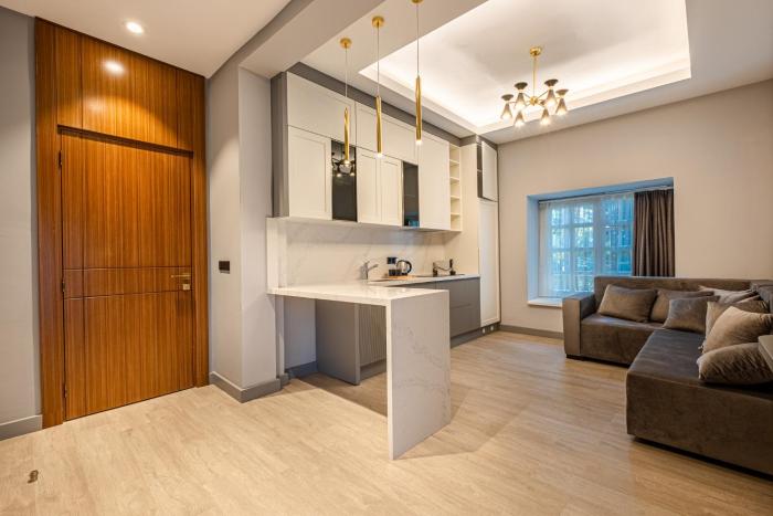 get royal suits spa