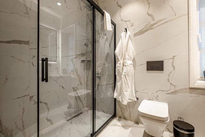 get royal suits spa