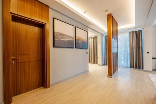 get royal suits spa