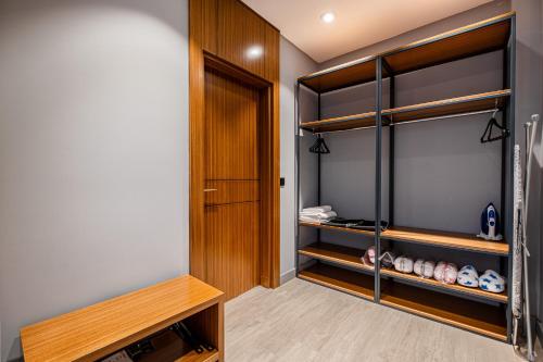 get royal suits spa