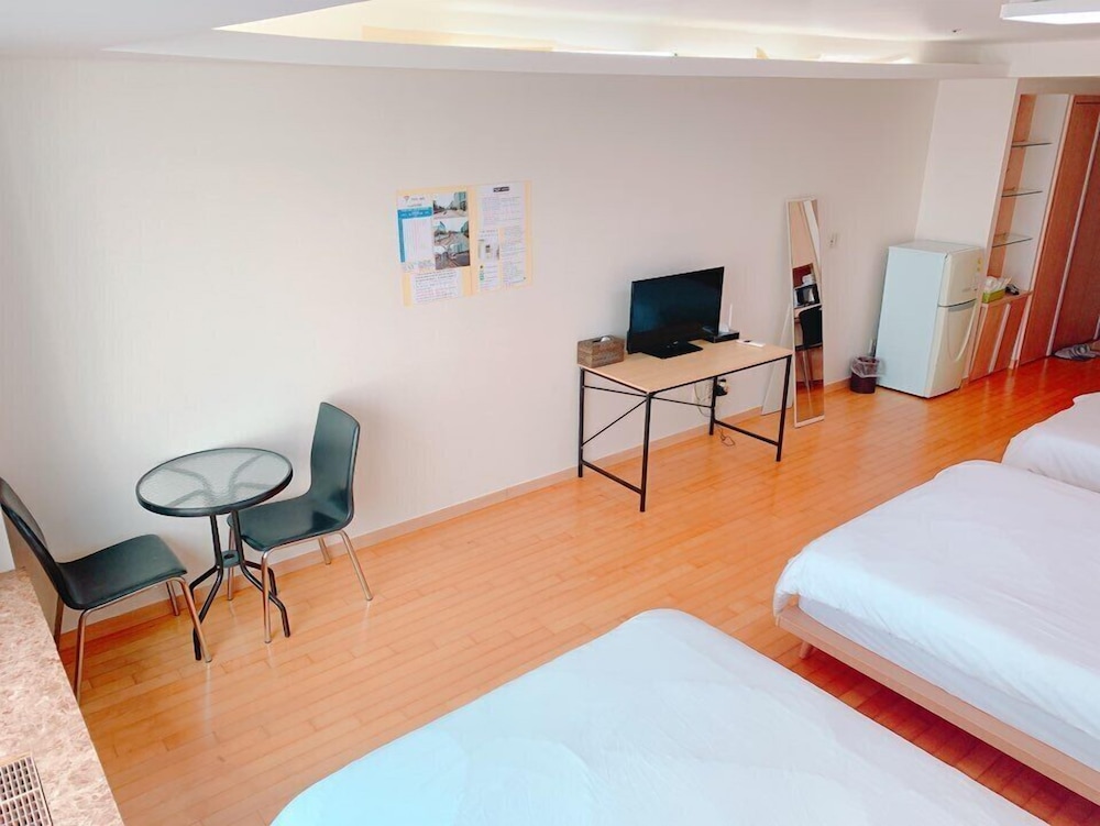 gogo house
