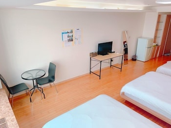 gogo house