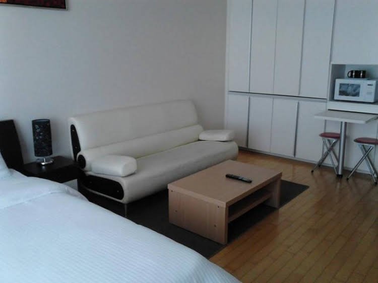 gogo house
