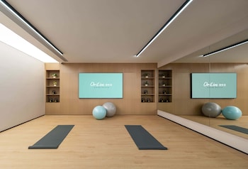 dongguan guomao yuanyue li youth hotel