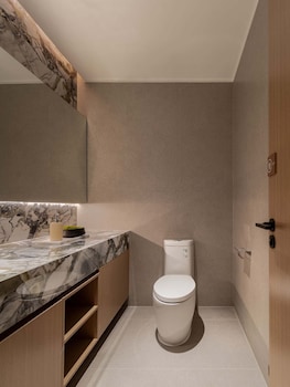 dongguan guomao yuanyue li youth hotel