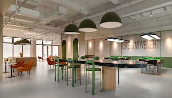 dongguan guomao yuanyue li youth hotel