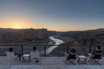 lostvilla hohhot yellow river canyon