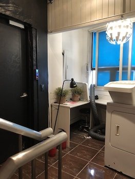 hostel metro