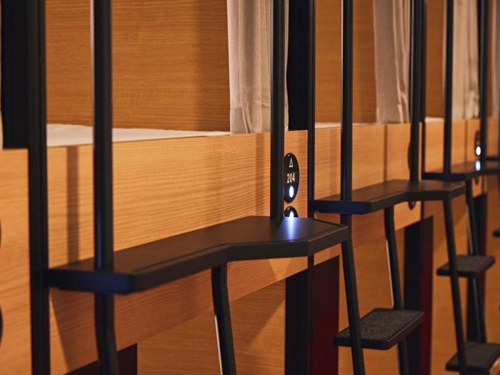 shijo guesthouse hive hostel