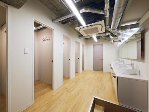 shijo guesthouse hive hostel
