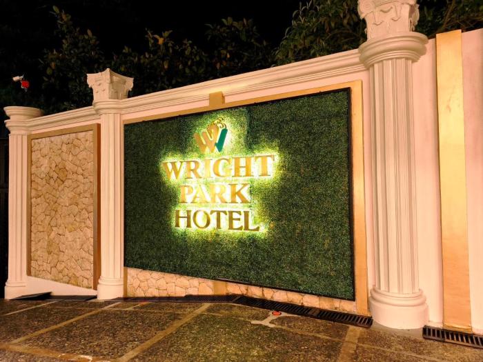 wright park hotel