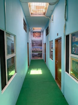 Shri Krishna Residency,,2 star