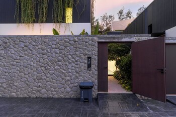 2br peaceful pool villa v275