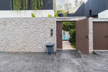 2br peaceful pool villa v275
