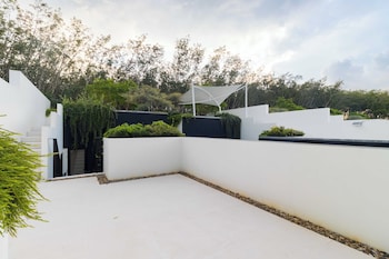 2br peaceful pool villa v275