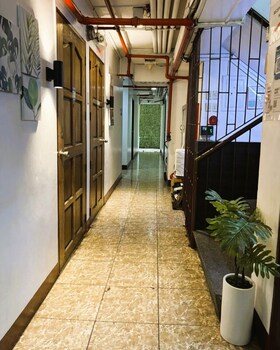 circuit suites