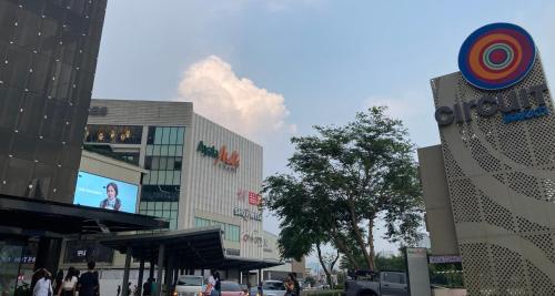 circuit suites