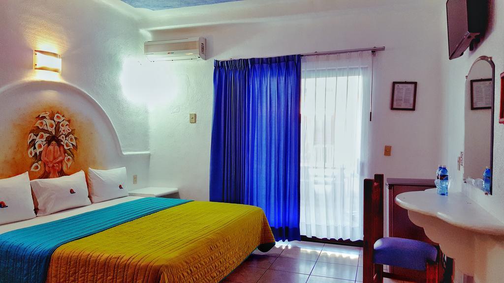 The Alondra Hotel,Near Barra De Navidad Beach,3 star
