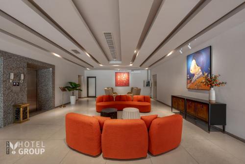 sazi parlia hotel free nails hairwash and airport