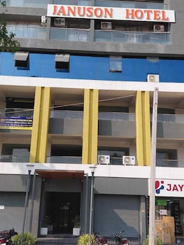 januson hotel