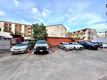 patong adventure residence