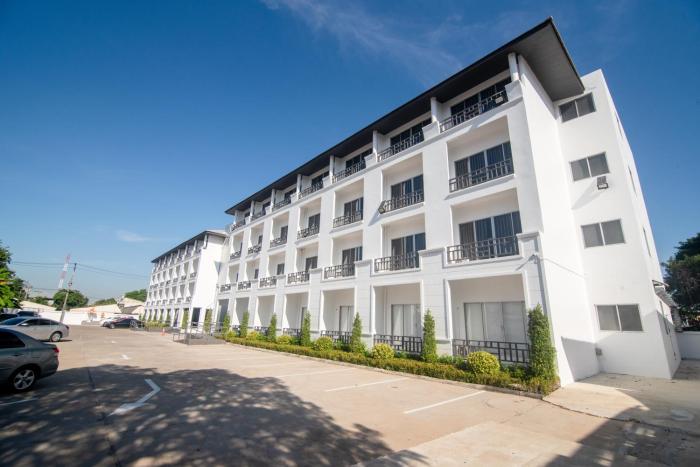 iu hotel don mueang airport