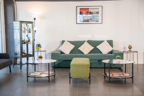 iu hotel don mueang airport