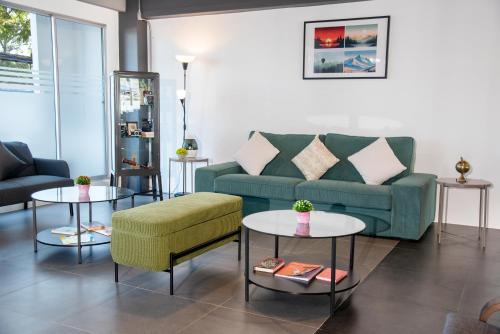 iu hotel don mueang airport