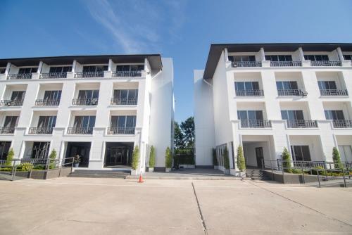 iu hotel don mueang airport