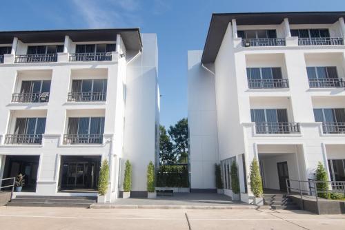 iu hotel don mueang airport