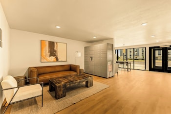 Livaway Suites Phoenix-Tolleson,,2 star