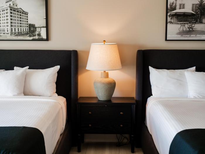 the markham hotel