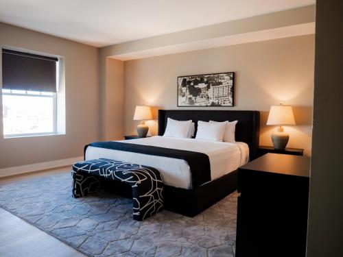 the markham hotel