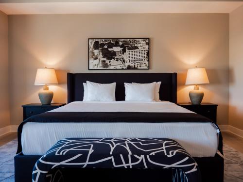 the markham hotel