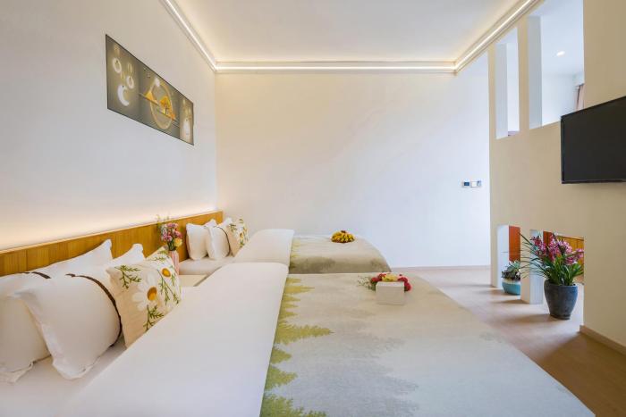 shangri la chenxia courtyard homestay