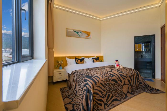 shangri la chenxia courtyard homestay