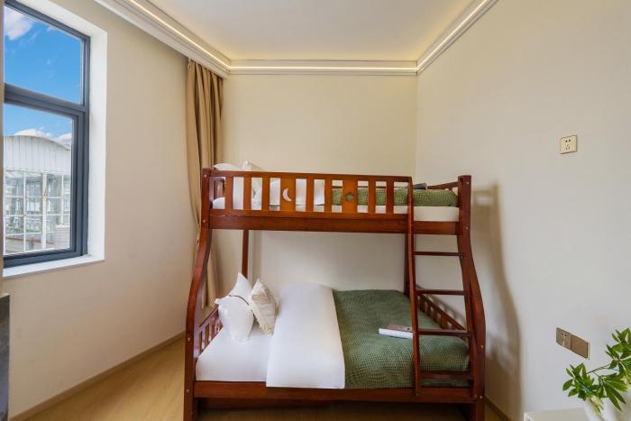 shangri la chenxia courtyard homestay