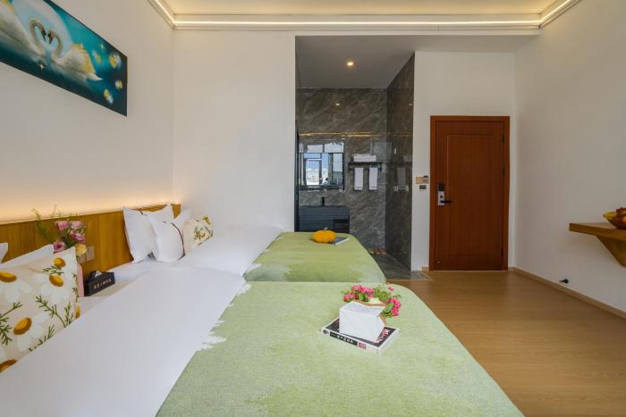 shangri la chenxia courtyard homestay