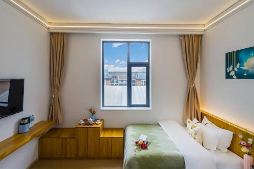 shangri la chenxia courtyard homestay