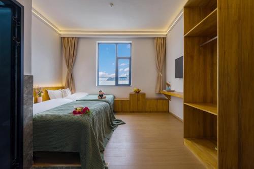shangri la chenxia courtyard homestay
