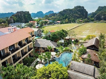 la lua resort ninh binh