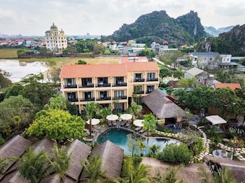 la lua resort ninh binh
