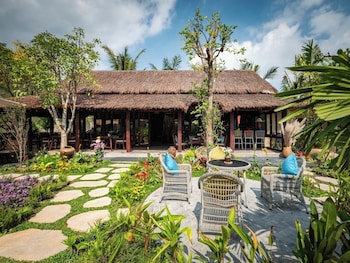 la lua resort ninh binh