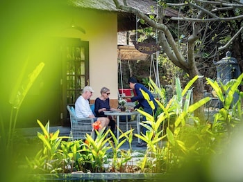 la lua resort ninh binh