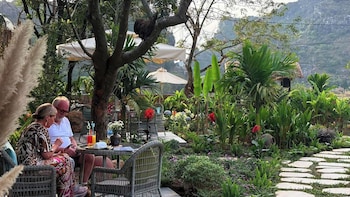 hoa lu