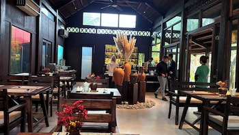 la lua resort ninh binh